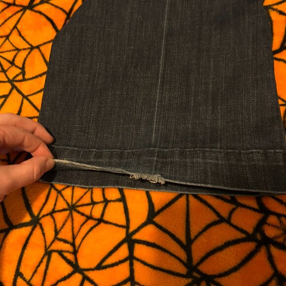 7 Dojo Flare Jeans - Size 28 - Picture 7 of 7
